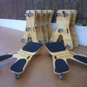 Carritos para la práctica del salto en el Centro de paracaidismo SkyTime Castellon (Valencia)